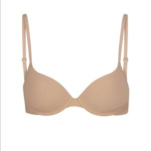 NWT Skims Fits Everybody Push-up Bra